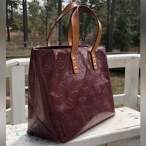 Louis Vuitton Monogram Vernis Reade PM